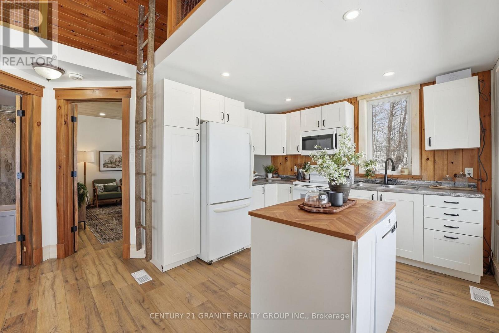 824 East Road Loop, Hastings Highlands, Ontario  K0L 1C0 - Photo 7 - X12867392