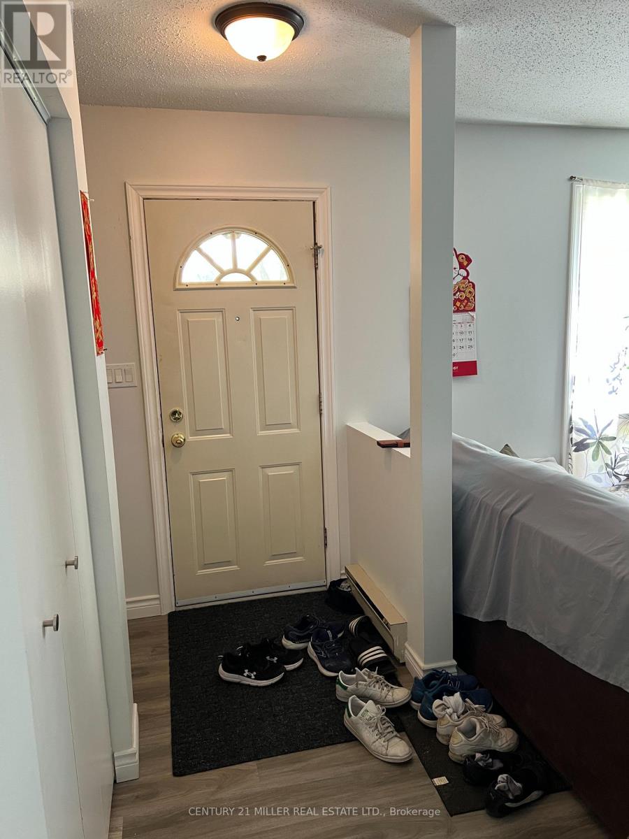 D - 24 Eddy Avenue, Brantford, Ontario  N3R 2M6 - Photo 3 - X13048464