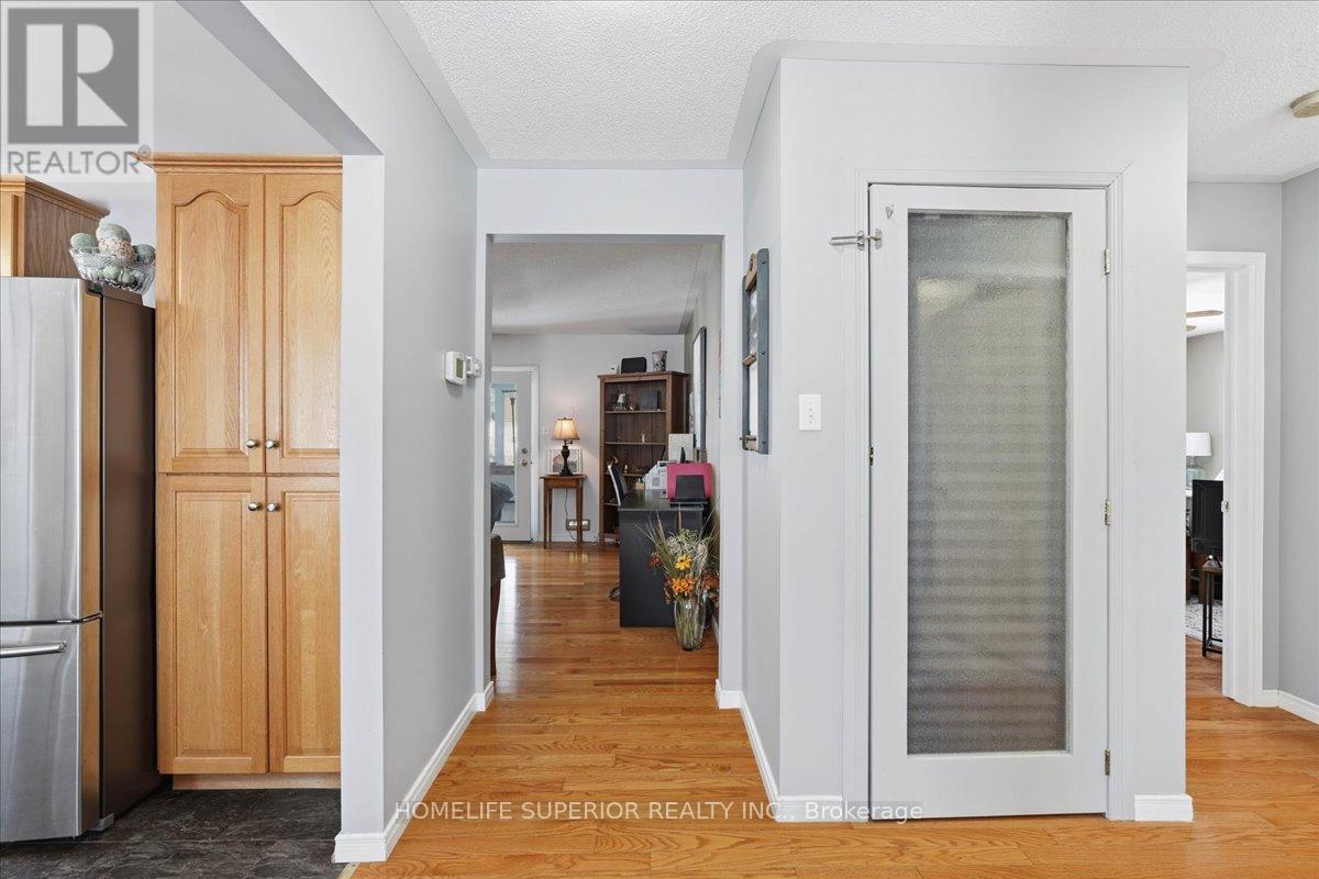 35 Nelson Street, Centre Hastings, Ontario  K0K 2K0 - Photo 3 - X12875182