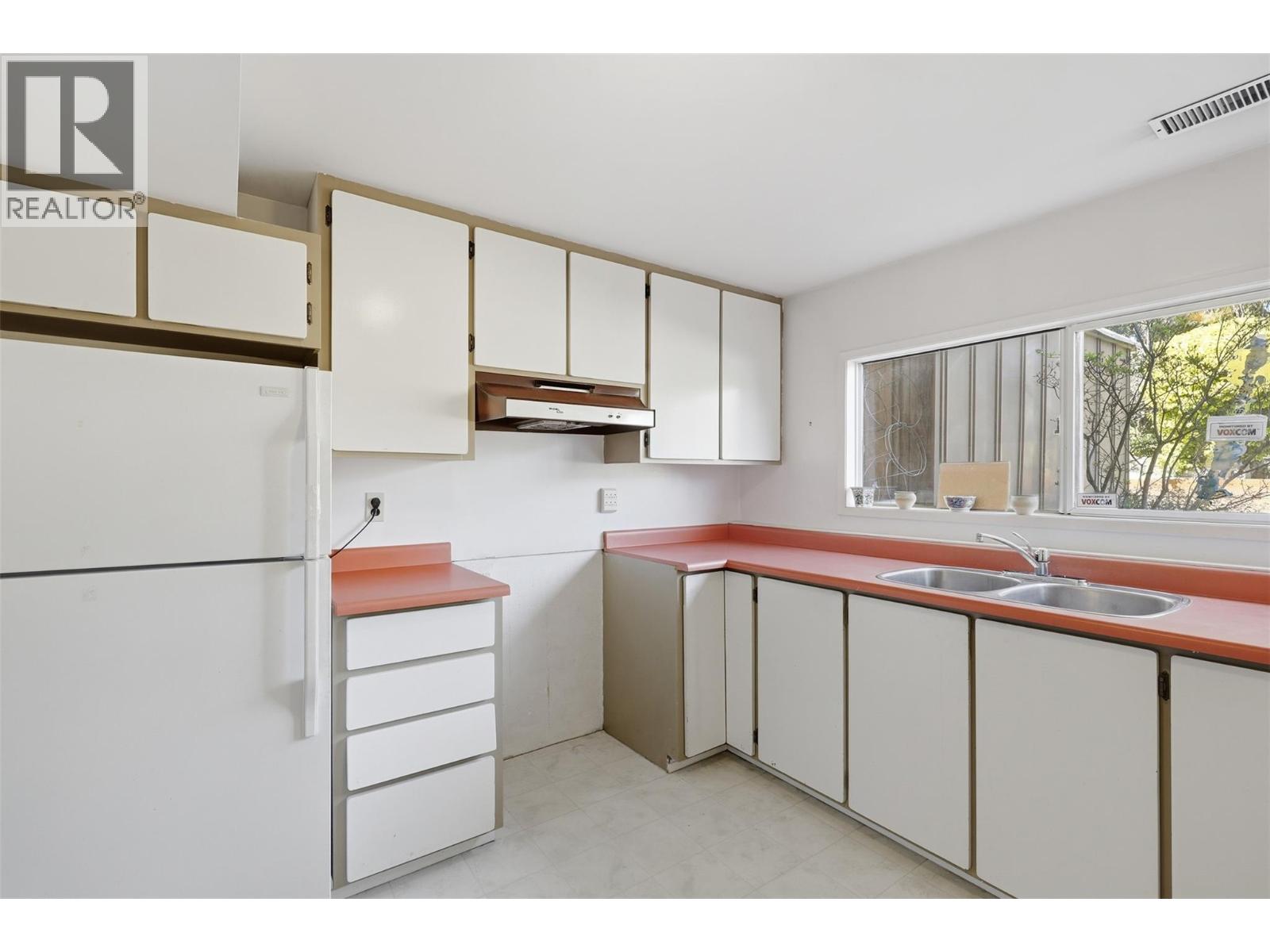 750 Stewart Avenue, Kamloops, British Columbia  V2B 3W7 - Photo 37 - 10385206