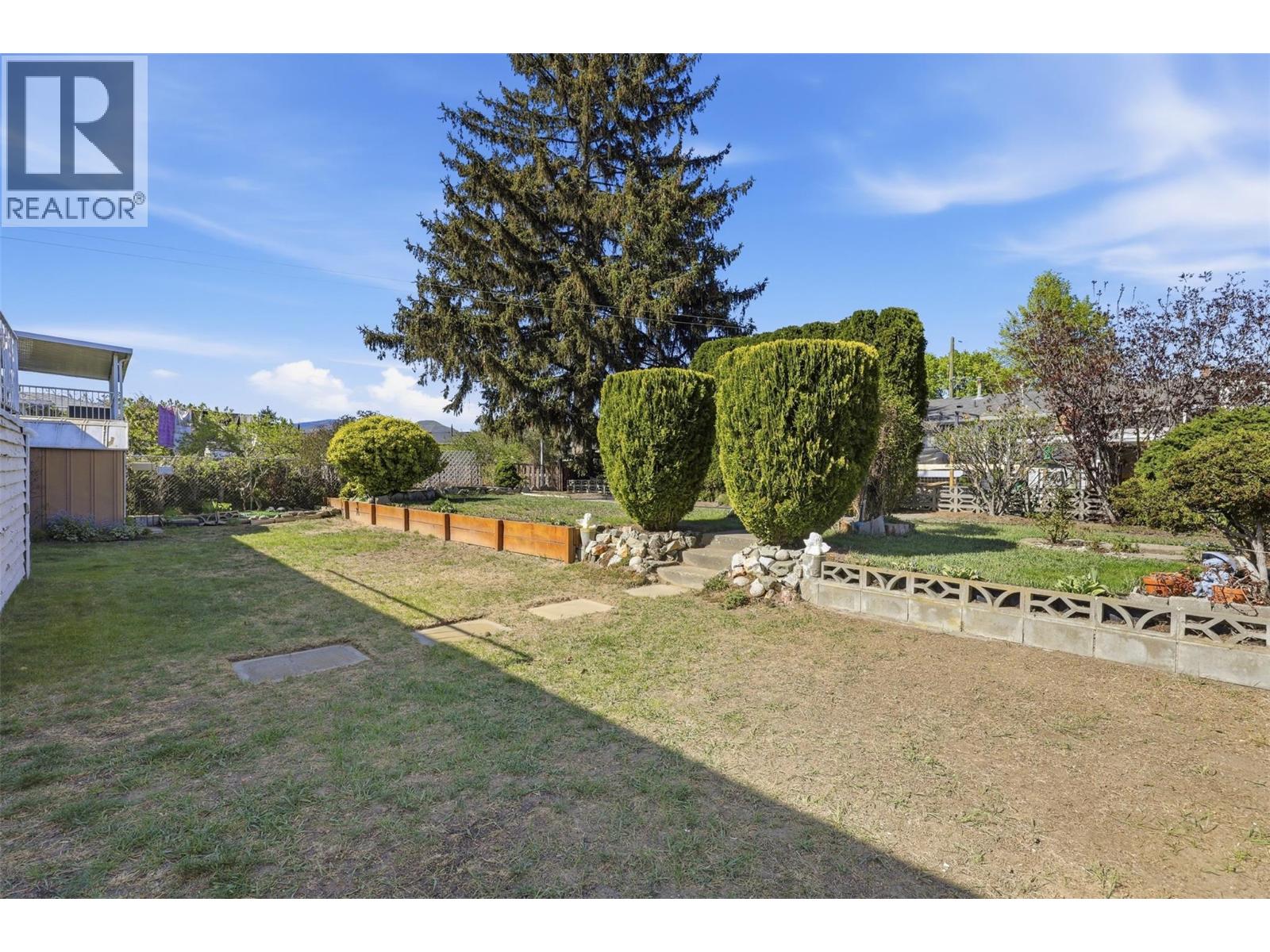 750 Stewart Avenue, Kamloops, British Columbia  V2B 3W7 - Photo 42 - 10385206