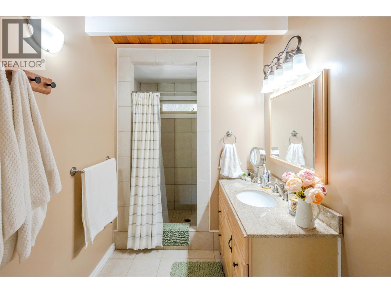 311 Sunglo Drive, Penticton, British Columbia  V2A 8X6 - Photo 23 - 10385182