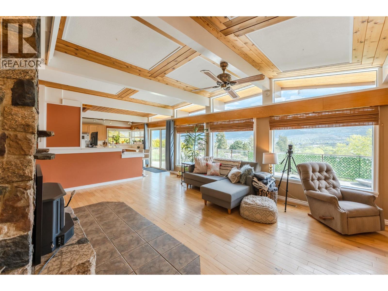 311 Sunglo Drive, Penticton, British Columbia  V2A 8X6 - Photo 7 - 10385182