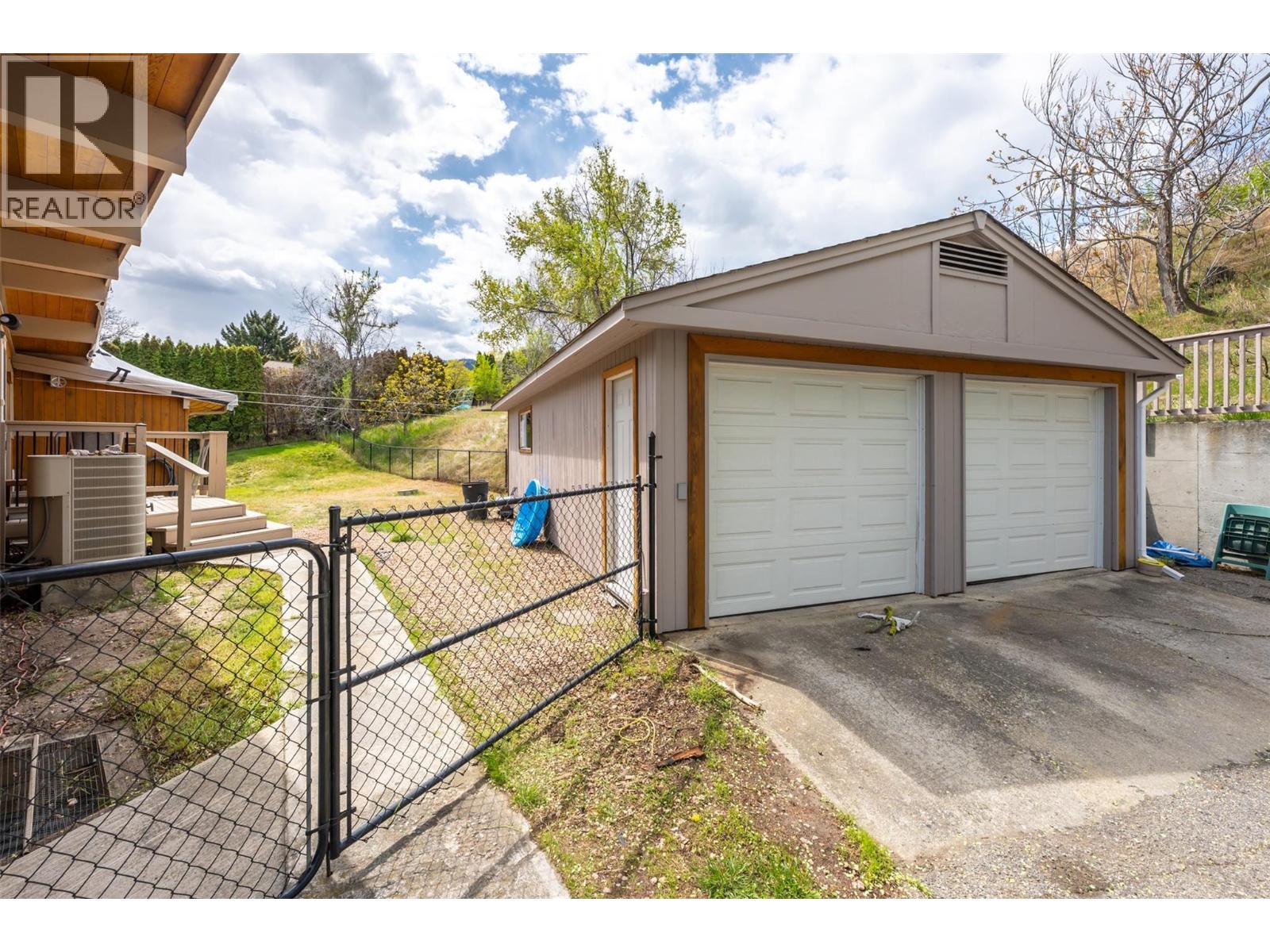 311 Sunglo Drive, Penticton, British Columbia  V2A 8X6 - Photo 74 - 10385182