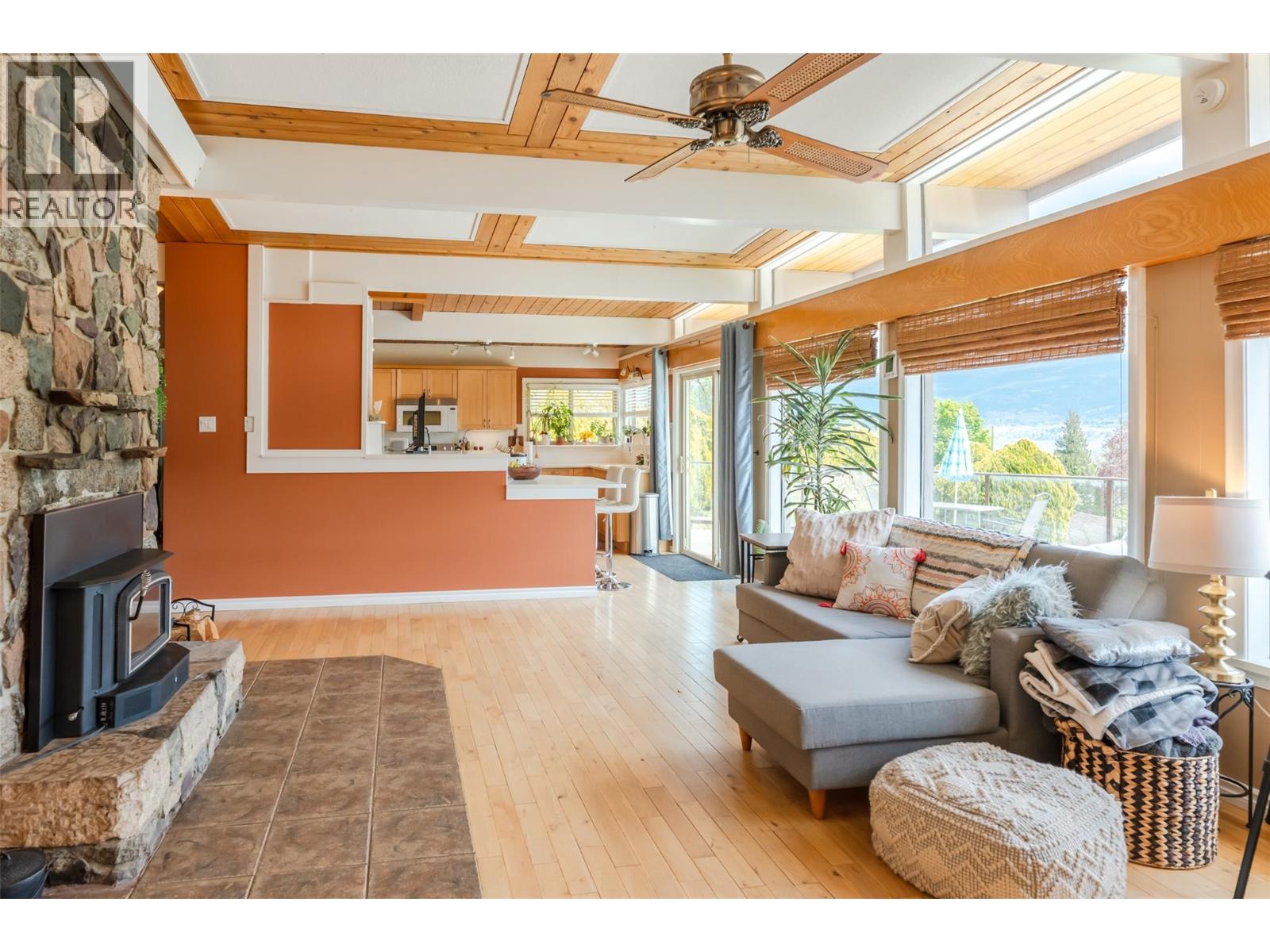 311 Sunglo Drive, Penticton, British Columbia  V2A 8X6 - Photo 9 - 10385182