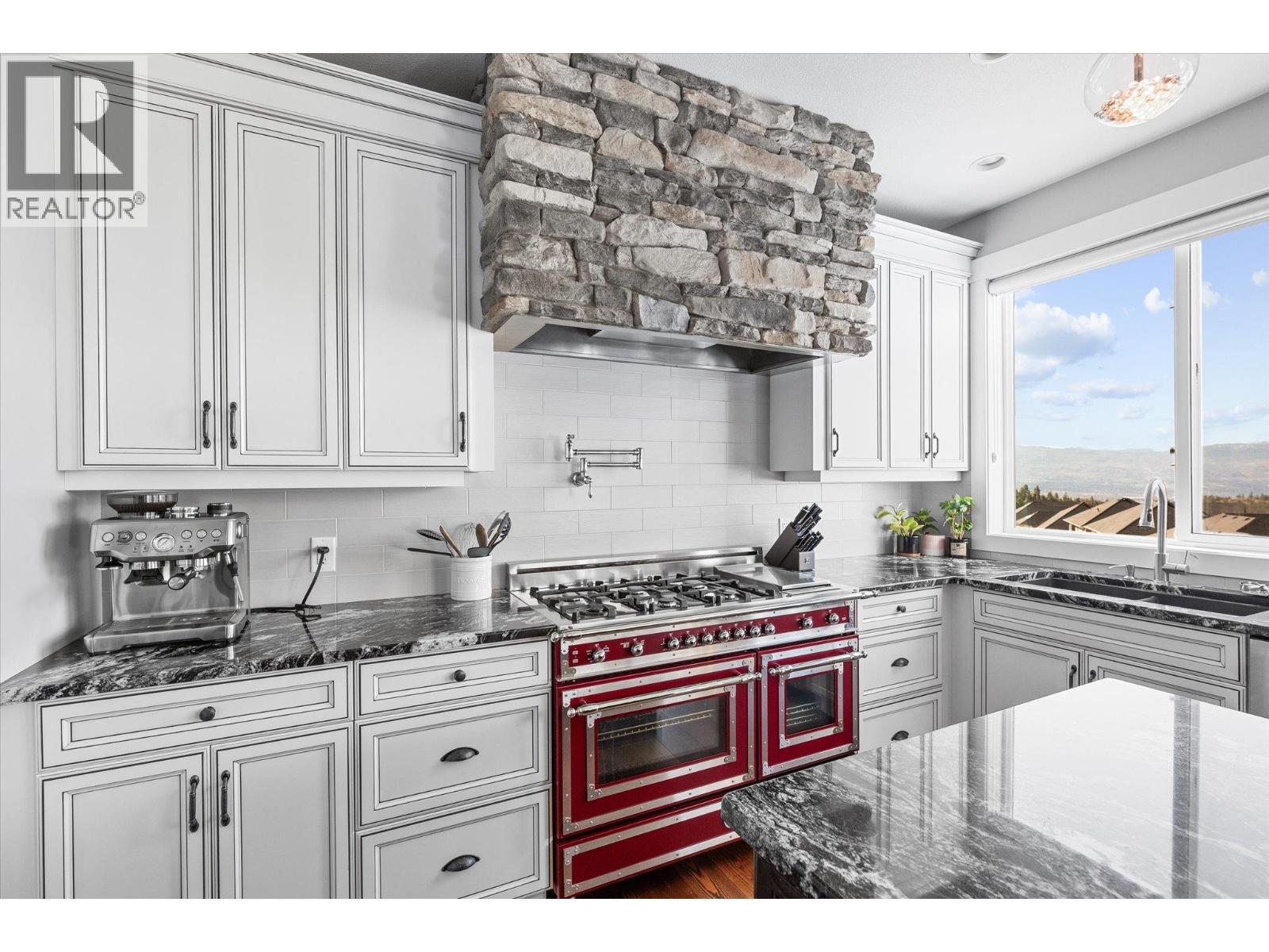 123 Lost Creek Court, Kelowna, British Columbia  V1V 3B6 - Photo 10 - 10384679