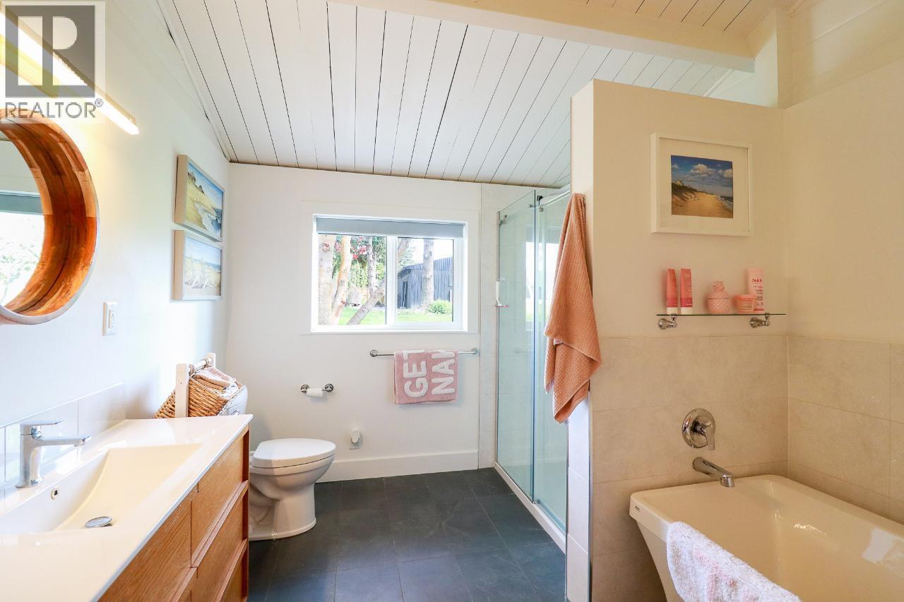 5816 Andrew Avenue, Summerland, British Columbia  V0H 1Z9 - Photo 15 - 10384538