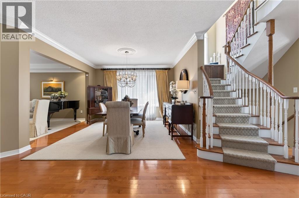 4266 Clubview Drive, Burlington, Ontario  L7M 4X2 - Photo 11 - 40825029