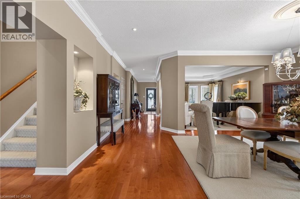 4266 Clubview Drive, Burlington, Ontario  L7M 4X2 - Photo 12 - 40825029