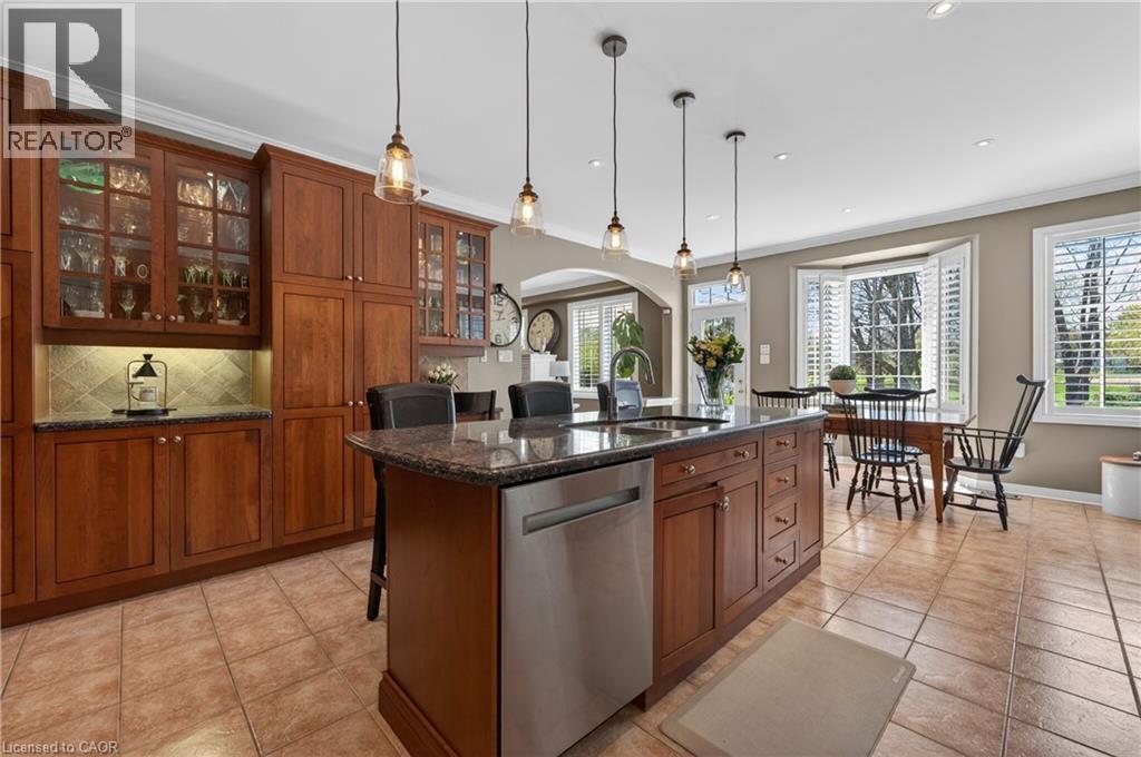 4266 Clubview Drive, Burlington, Ontario  L7M 4X2 - Photo 18 - 40825029