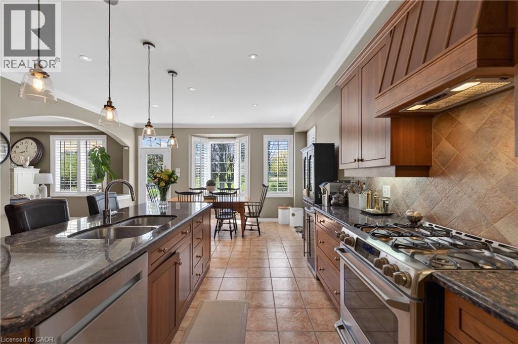 4266 Clubview Drive, Burlington, Ontario  L7M 4X2 - Photo 19 - 40825029