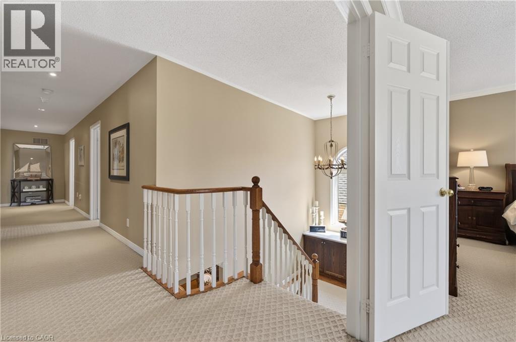 4266 Clubview Drive, Burlington, Ontario  L7M 4X2 - Photo 22 - 40825029