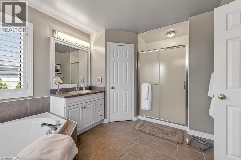 4266 Clubview Drive, Burlington, Ontario  L7M 4X2 - Photo 26 - 40825029