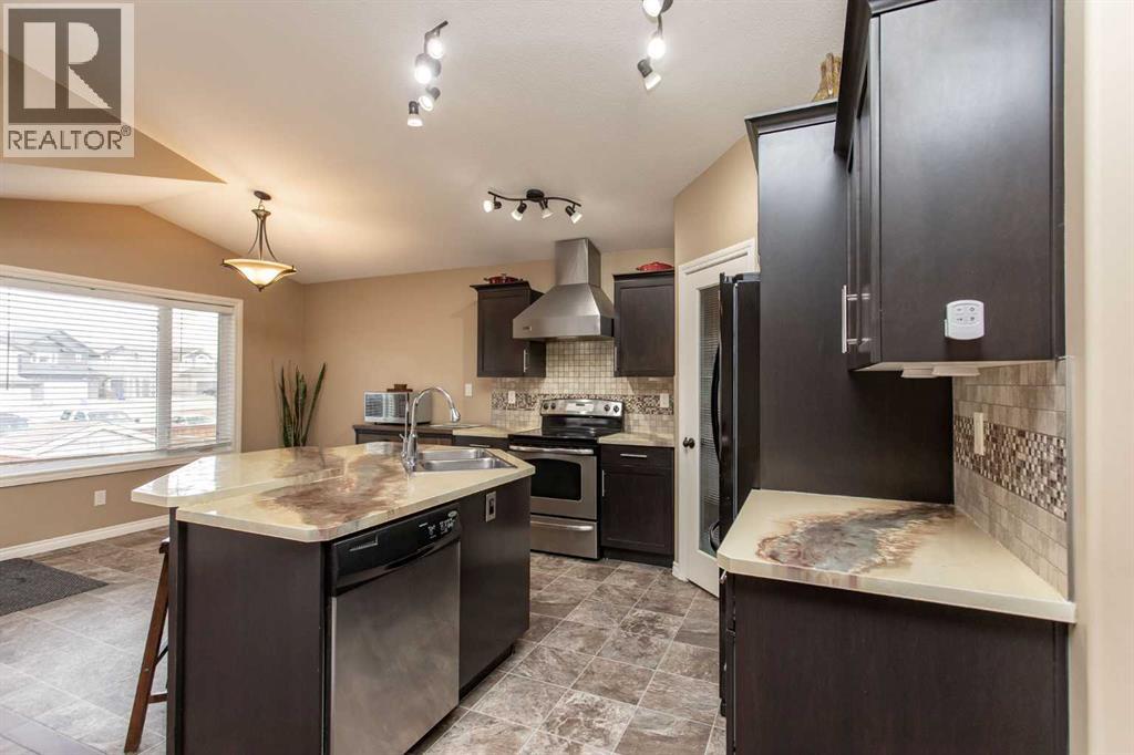 344 Timothy Drive, Red Deer, Alberta  T4P 0L1 - Photo 4 - A2300393