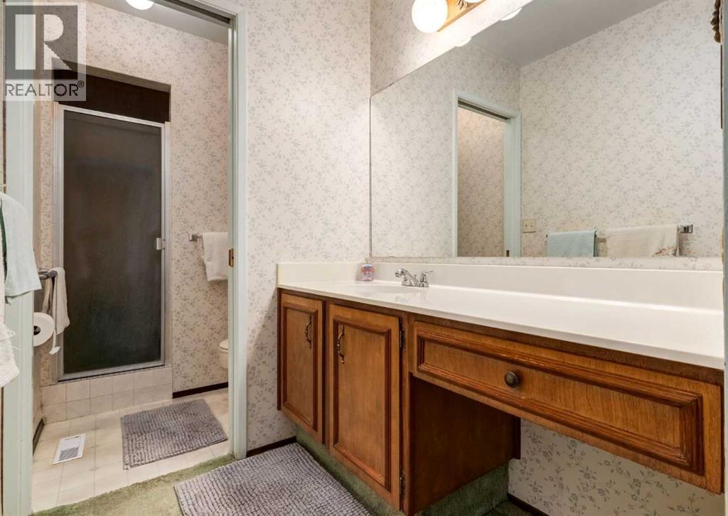 268 Pump Hill Gardens SW, Calgary, Alberta  T2V 4M6 - Photo 33 - A2268465