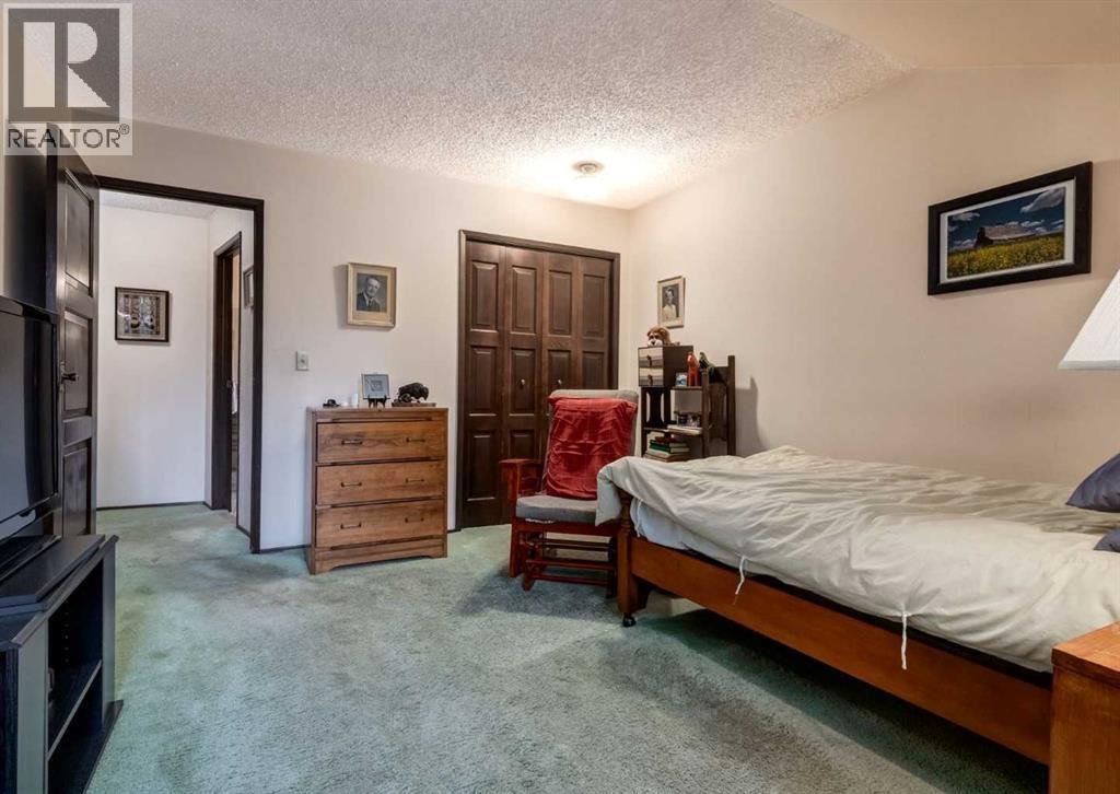 268 Pump Hill Gardens SW, Calgary, Alberta  T2V 4M6 - Photo 38 - A2268465