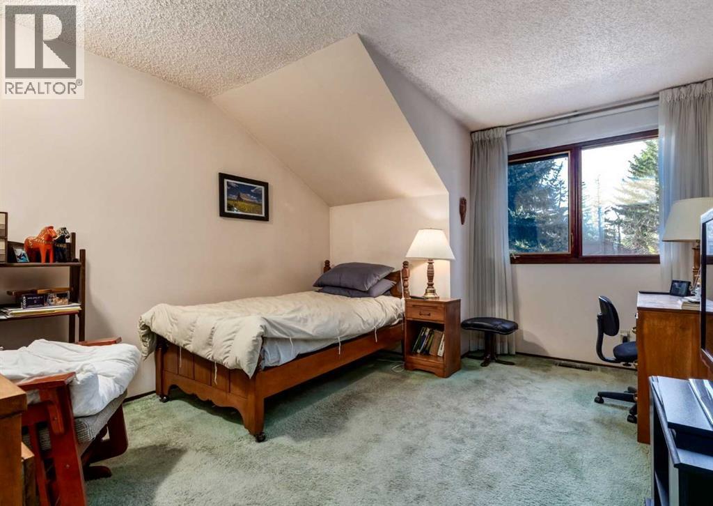 268 Pump Hill Gardens SW, Calgary, Alberta  T2V 4M6 - Photo 37 - A2268465