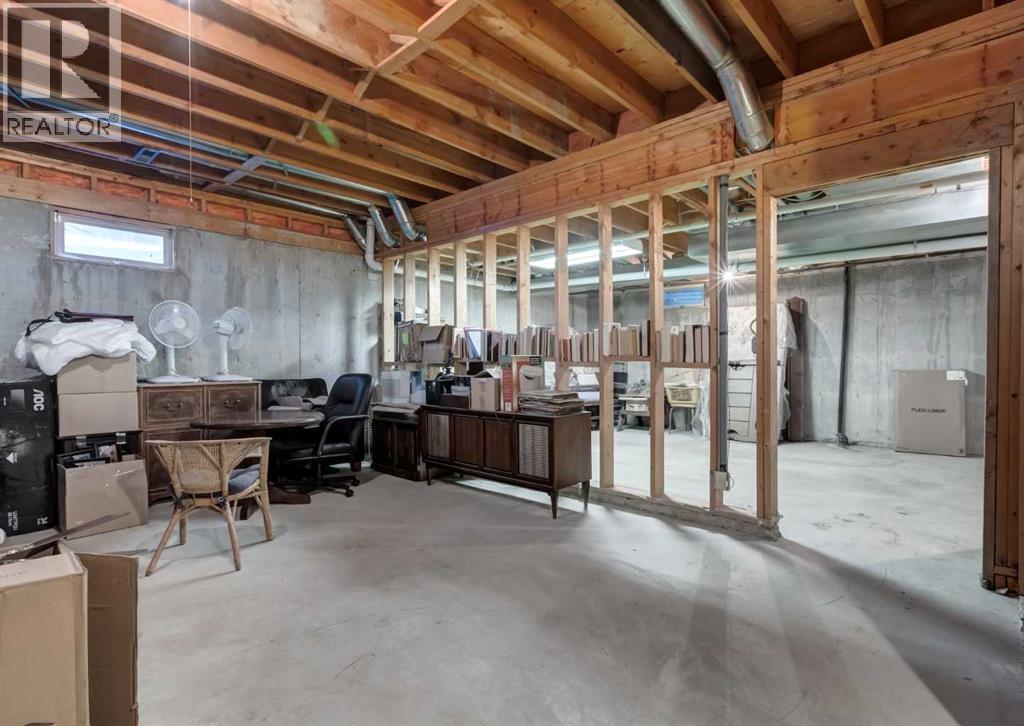 268 Pump Hill Gardens SW, Calgary, Alberta  T2V 4M6 - Photo 41 - A2268465