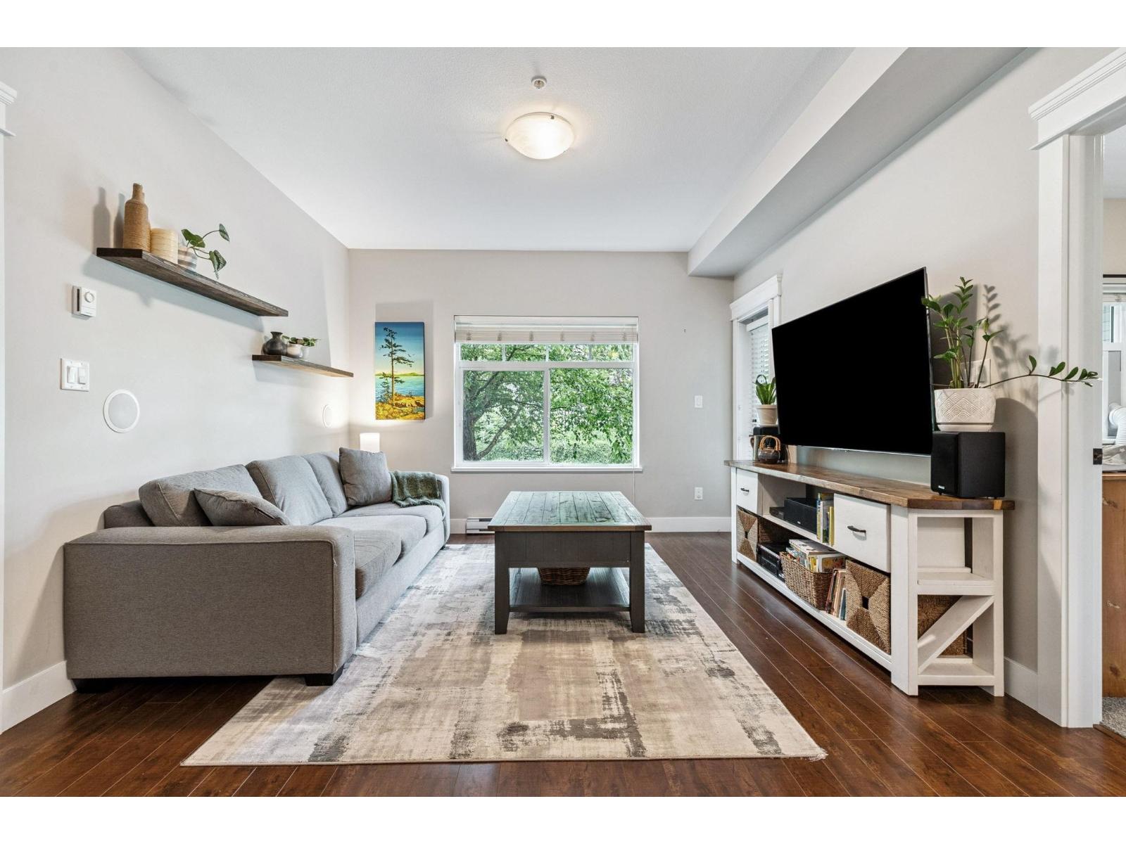 202 19530 65 AVENUE, Surrey, British Columbia