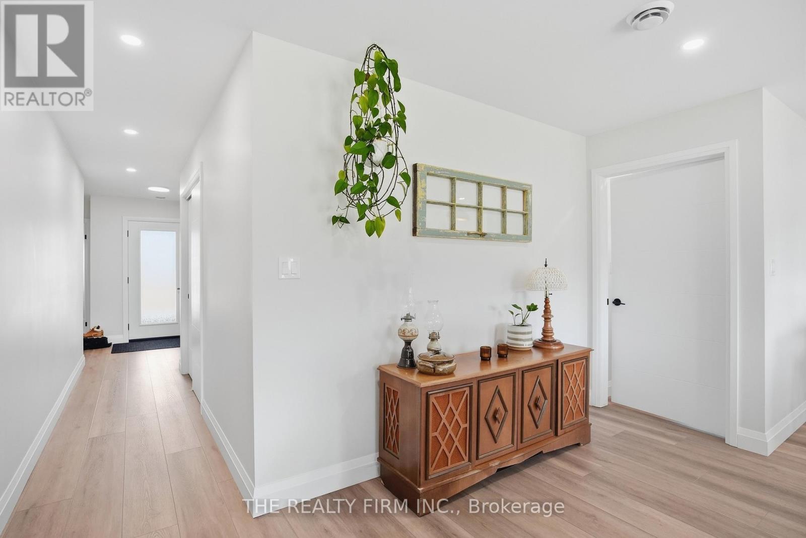 141 Victoria Avenue E, South Huron, Ontario  N0M 1M0 - Photo 19 - X13054822