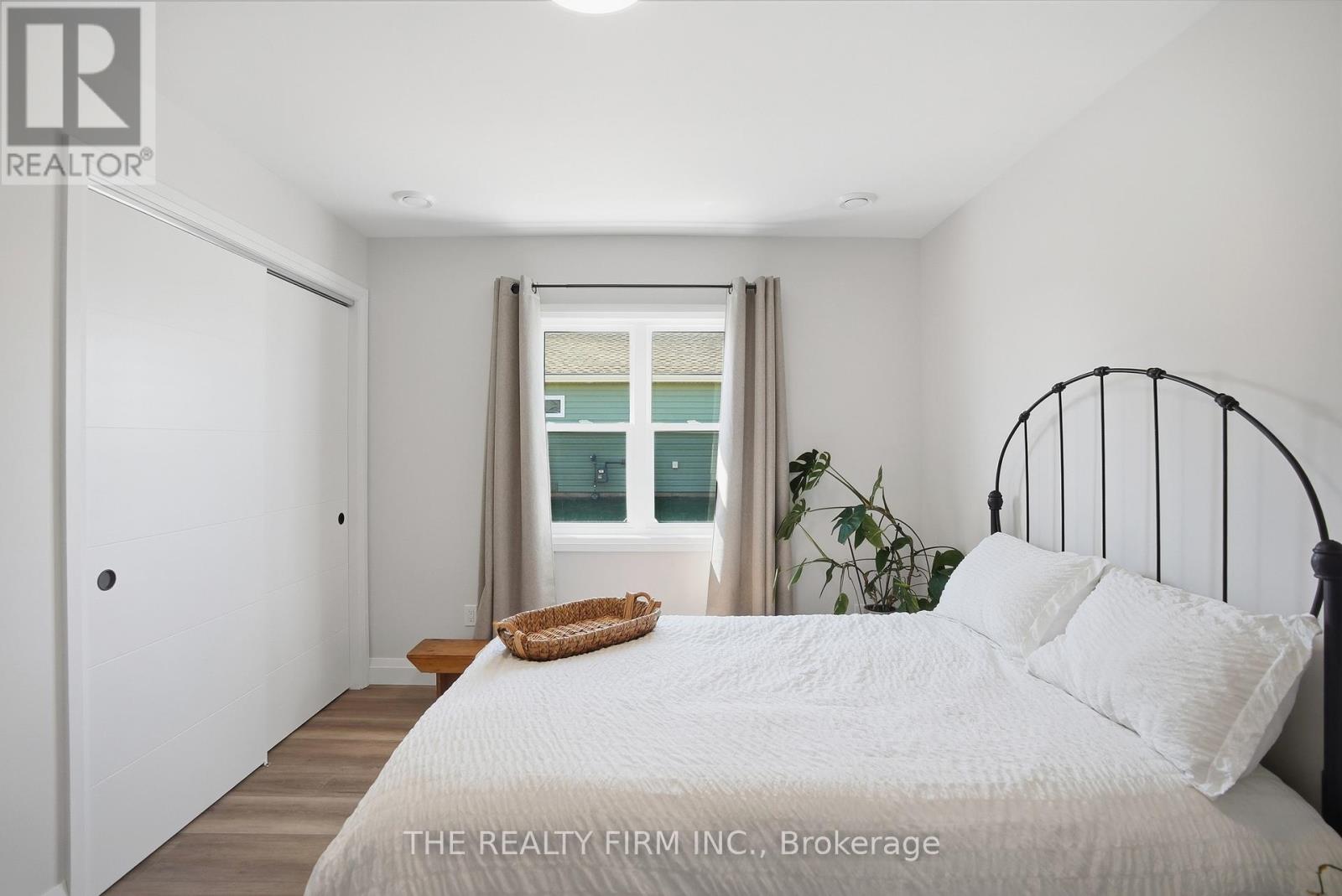 141 Victoria Avenue E, South Huron, Ontario  N0M 1M0 - Photo 28 - X13054822