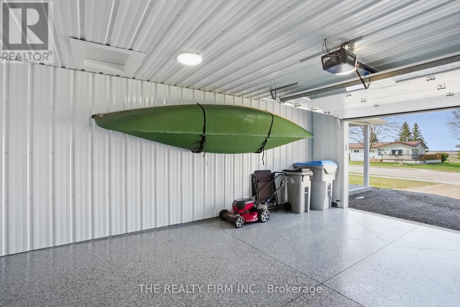 141 Victoria Avenue E, South Huron, Ontario  N0M 1M0 - Photo 41 - X13054822