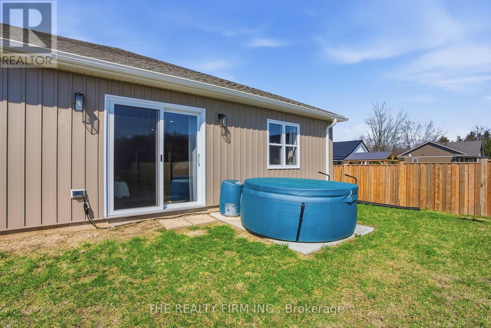 141 Victoria Avenue E, South Huron, Ontario  N0M 1M0 - Photo 42 - X13054822