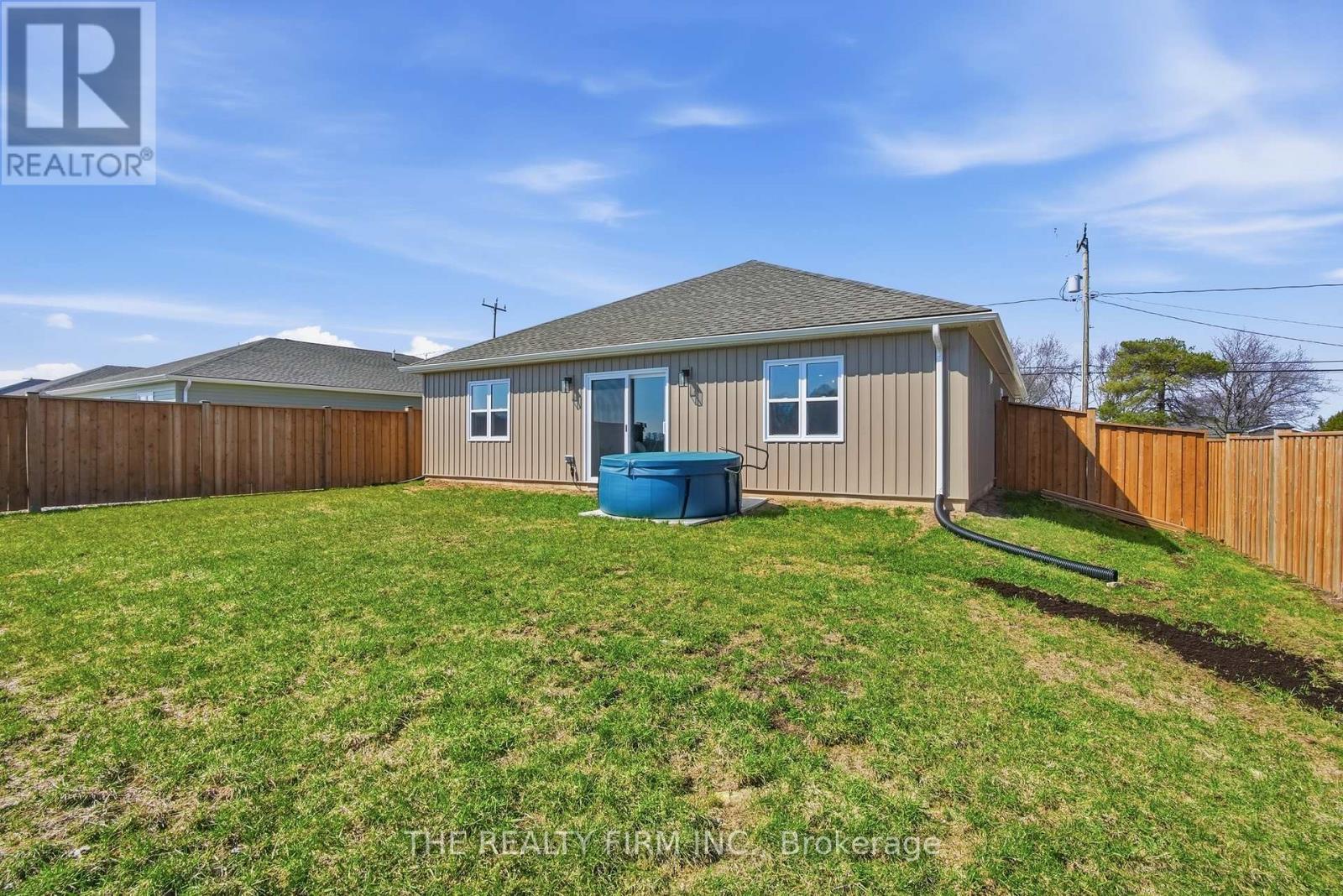 141 Victoria Avenue E, South Huron, Ontario  N0M 1M0 - Photo 44 - X13054822