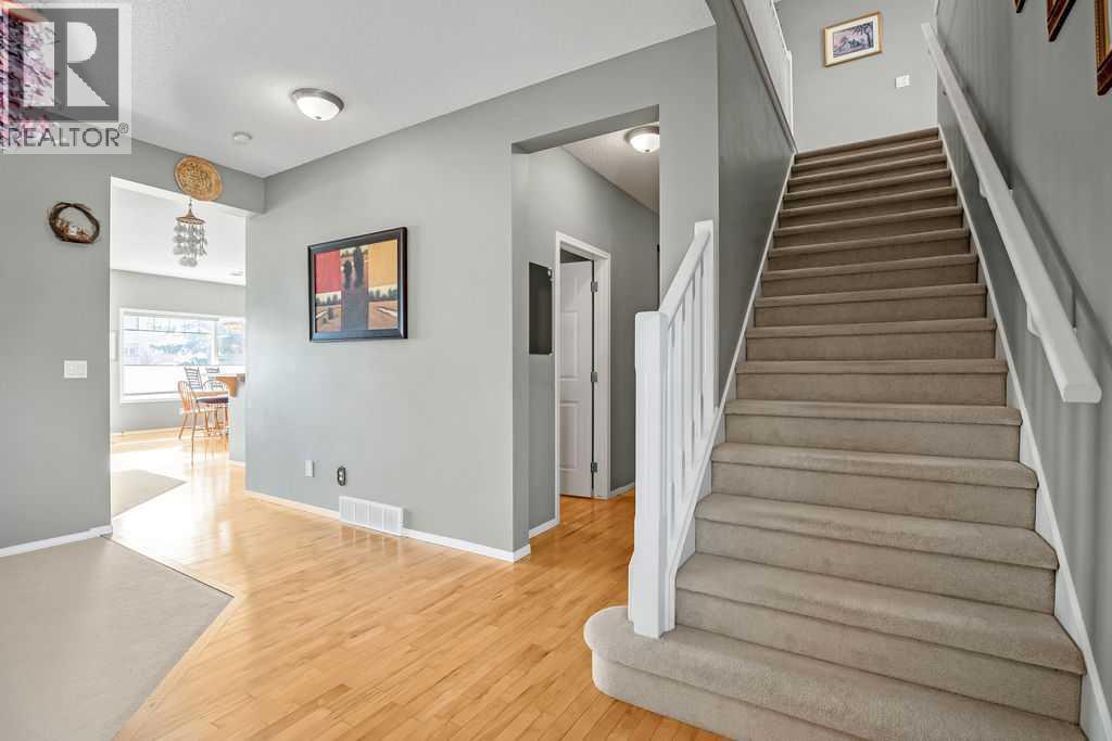 86 Evergreen Common Sw, Calgary, Alberta  T2Y 4N8 - Photo 6 - A2294319