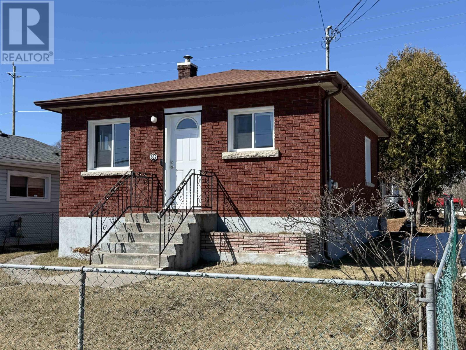 382 Balsam St, Thunder Bay, Ontario  P7A 5P2 - Photo 1 - TB2600765