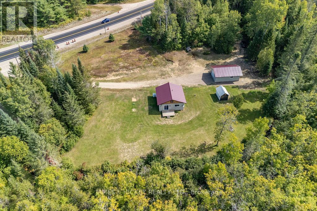 37335 Highway 17 Highway, Laurentian Hills, Ontario  K0J 2H0 - Photo 32 - X12382151