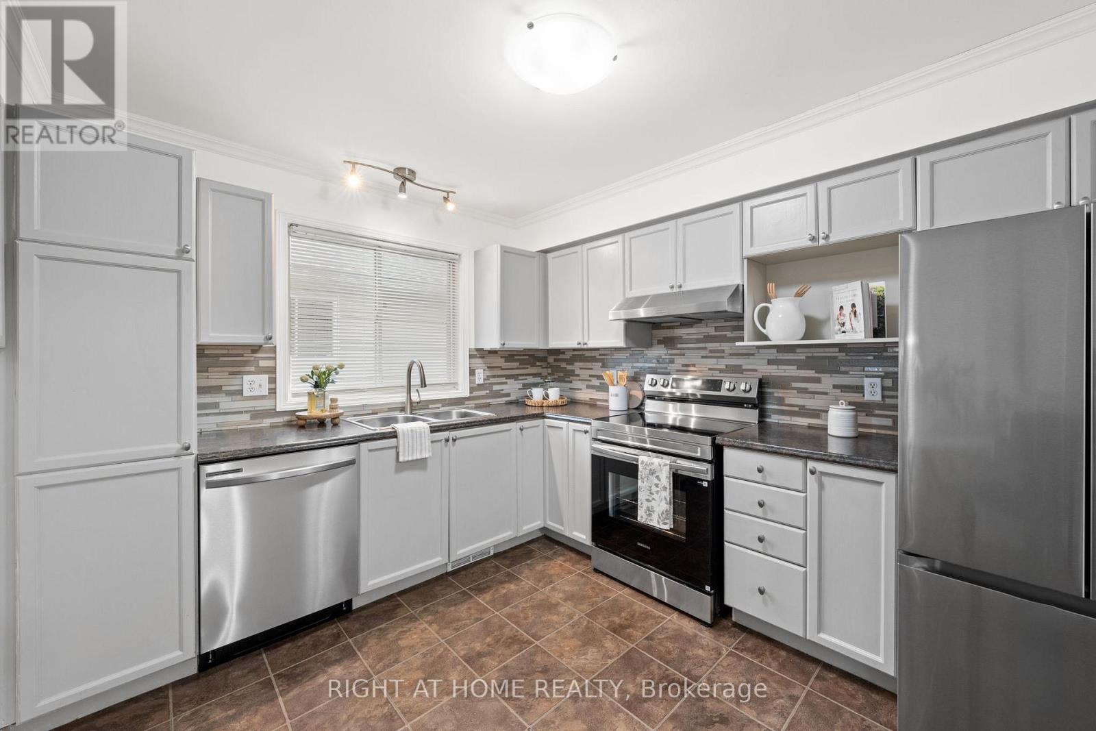 35 Montana Way, Ottawa, Ontario  K2J 4M2 - Photo 11 - X13001410