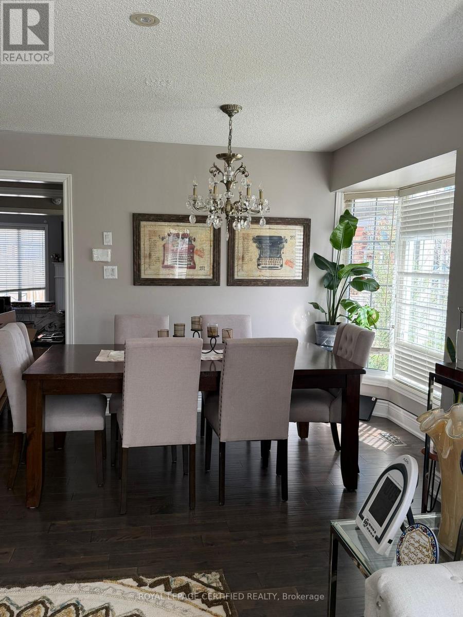 5890 Tampico Way, Mississauga, Ontario  L5M 6Y9 - Photo 20 - W13027716