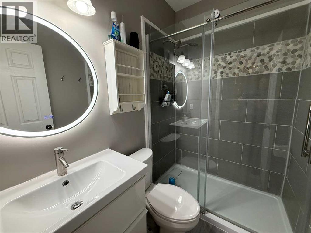 110 Muldoon Crescent, Hinton, Alberta  T7V 0A1 - Photo 19 - A2303645