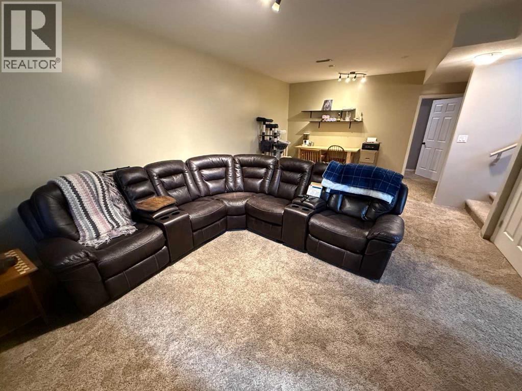 110 Muldoon Crescent, Hinton, Alberta  T7V 0A1 - Photo 17 - A2303645