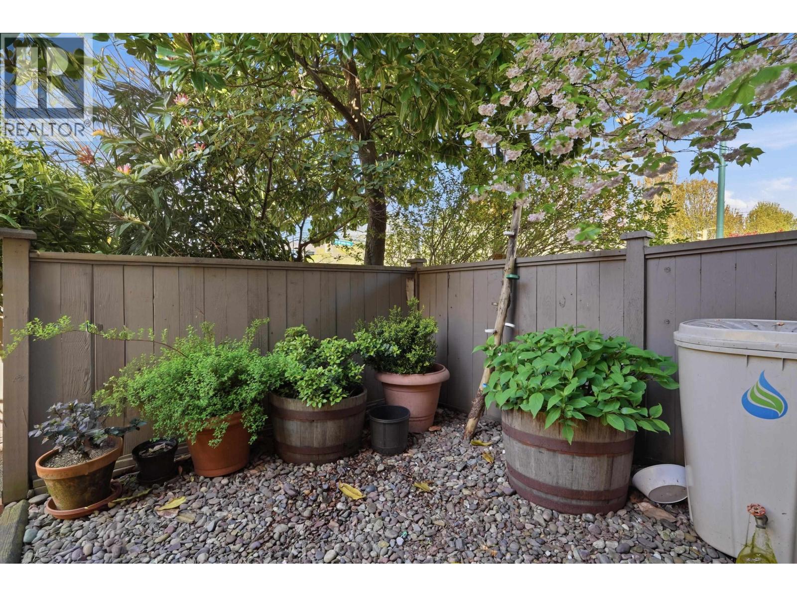 1 1606 W 10th Avenue, Vancouver, British Columbia  V6J 2A1 - Photo 23 - R3116869