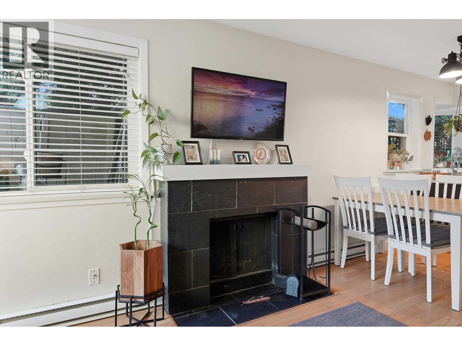 1 1606 W 10th Avenue, Vancouver, British Columbia  V6J 2A1 - Photo 5 - R3116869