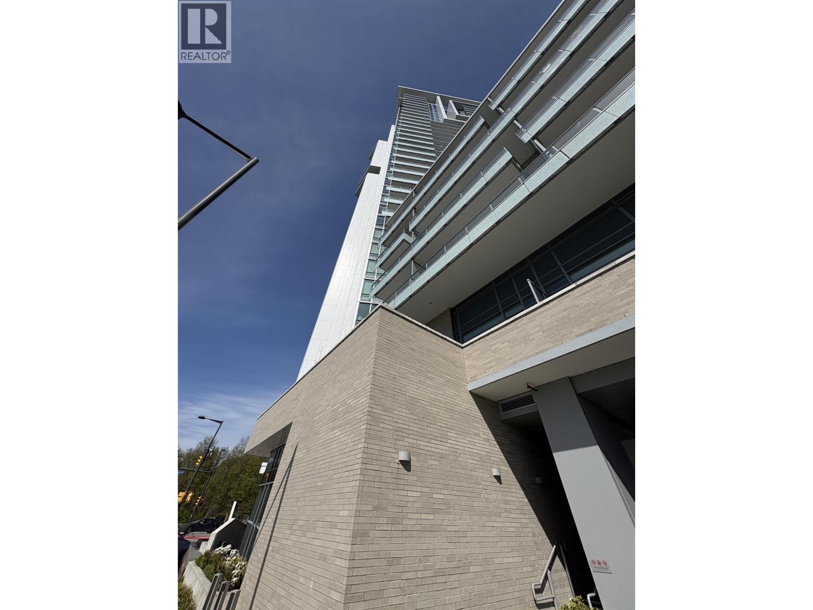 304 1500 Fern Street, North Vancouver, British Columbia  V7J 0E6 - Photo 3 - R3116871