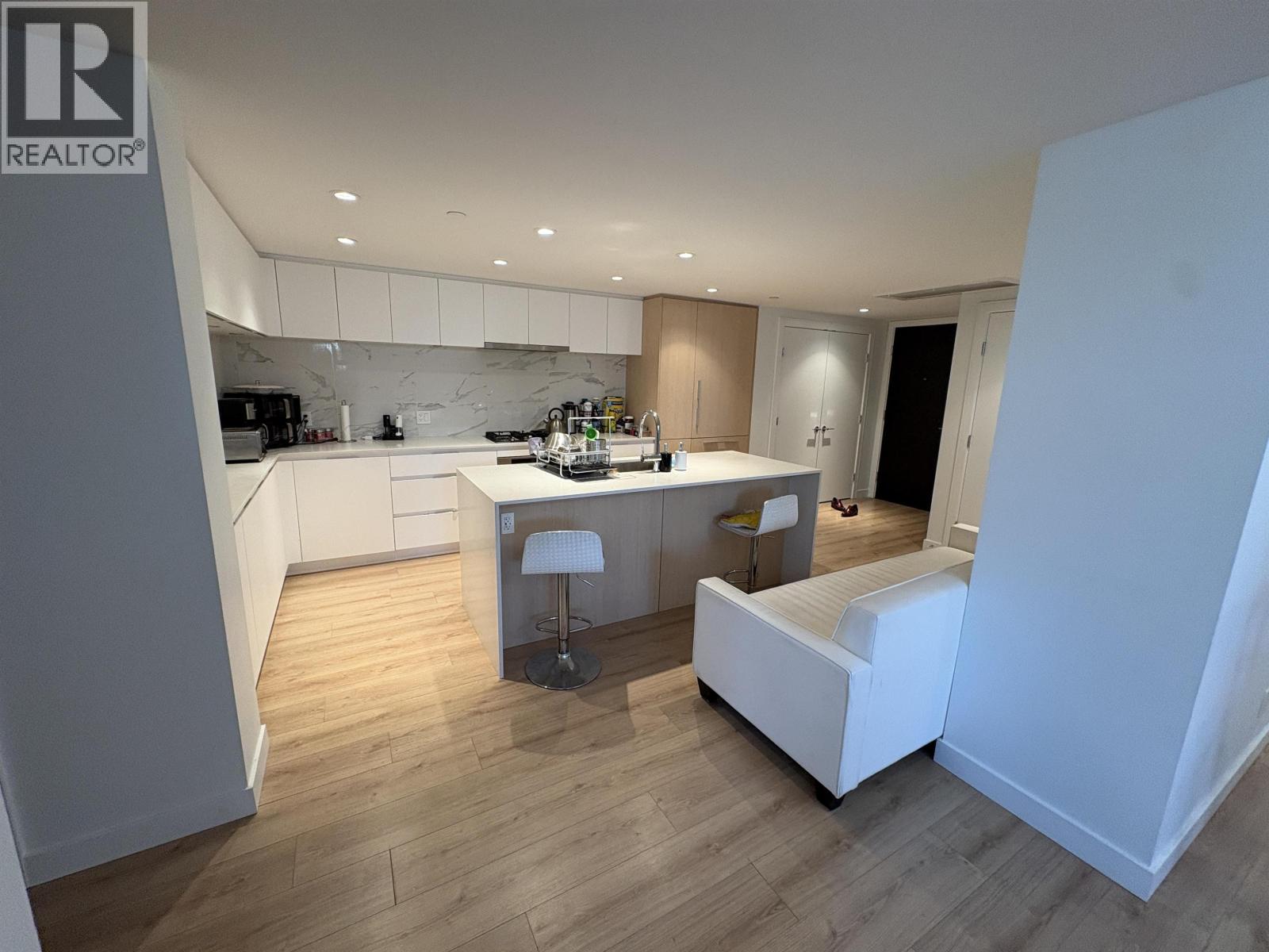 304 1500 Fern Street, North Vancouver, British Columbia  V7J 0E6 - Photo 4 - R3116871