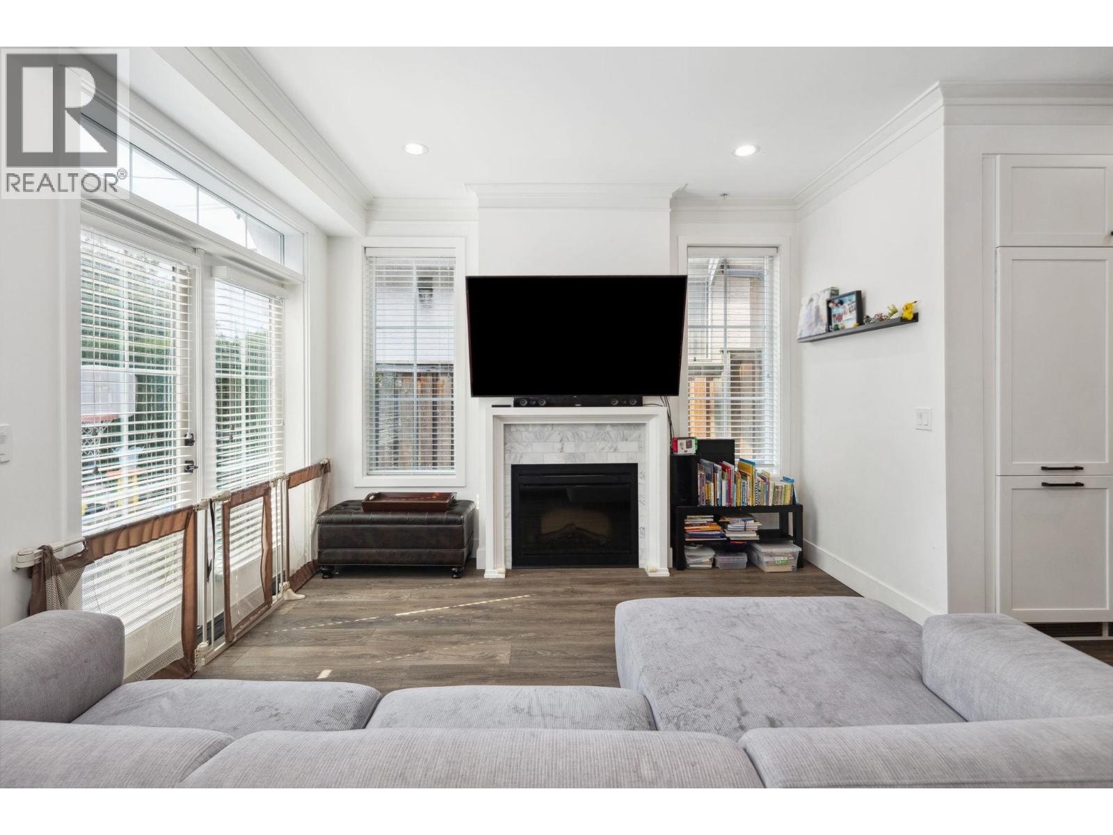 352 W 62nd Avenue, Vancouver, British Columbia  V5X 2E3 - Photo 5 - R3116882