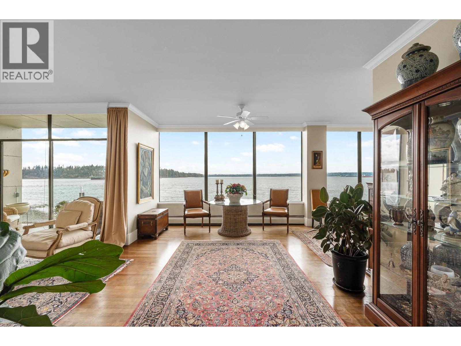 3w 111 18th Street, West Vancouver, British Columbia  V7V 3V3 - Photo 5 - R3116884