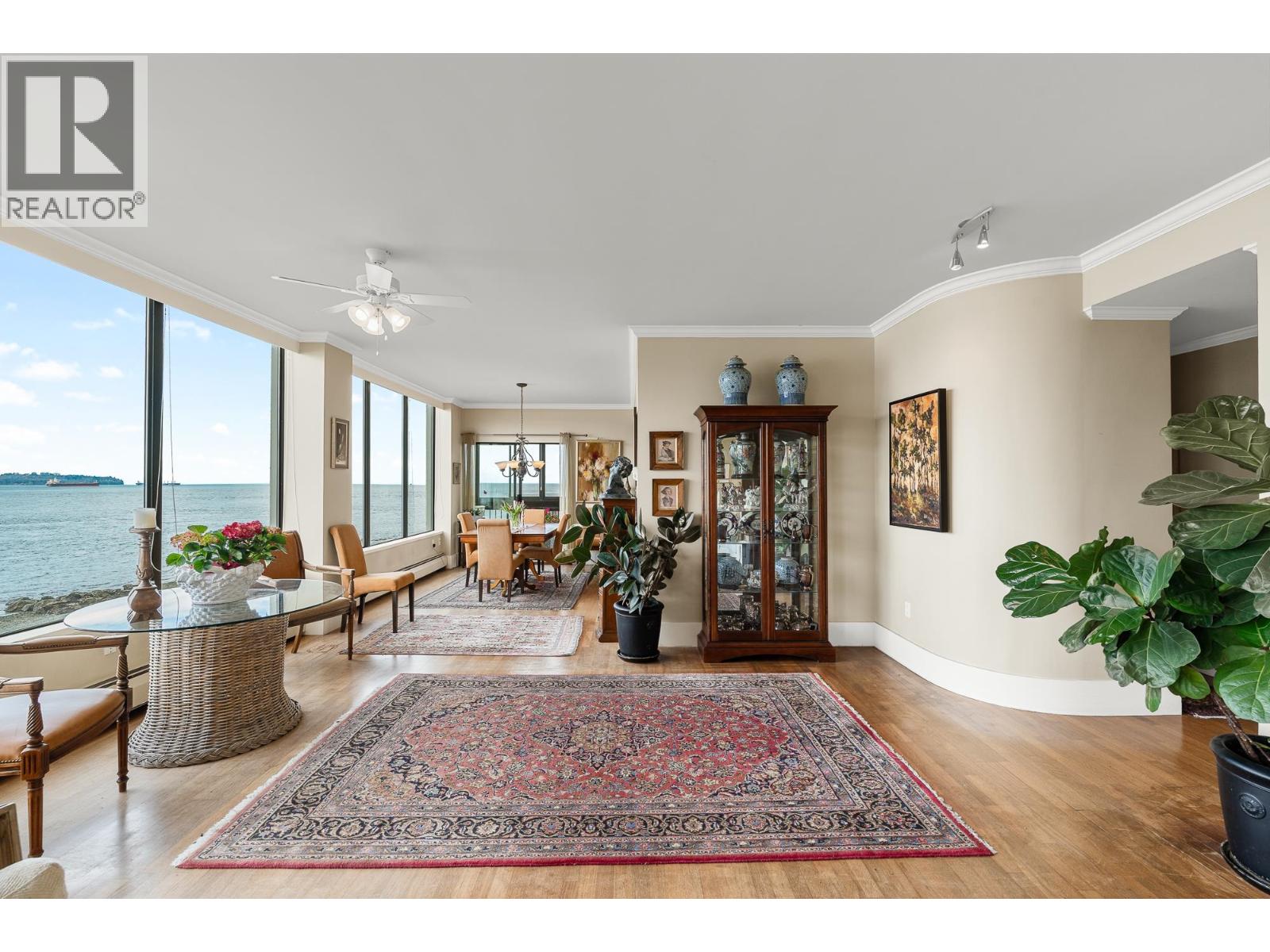 3w 111 18th Street, West Vancouver, British Columbia  V7V 3V3 - Photo 6 - R3116884