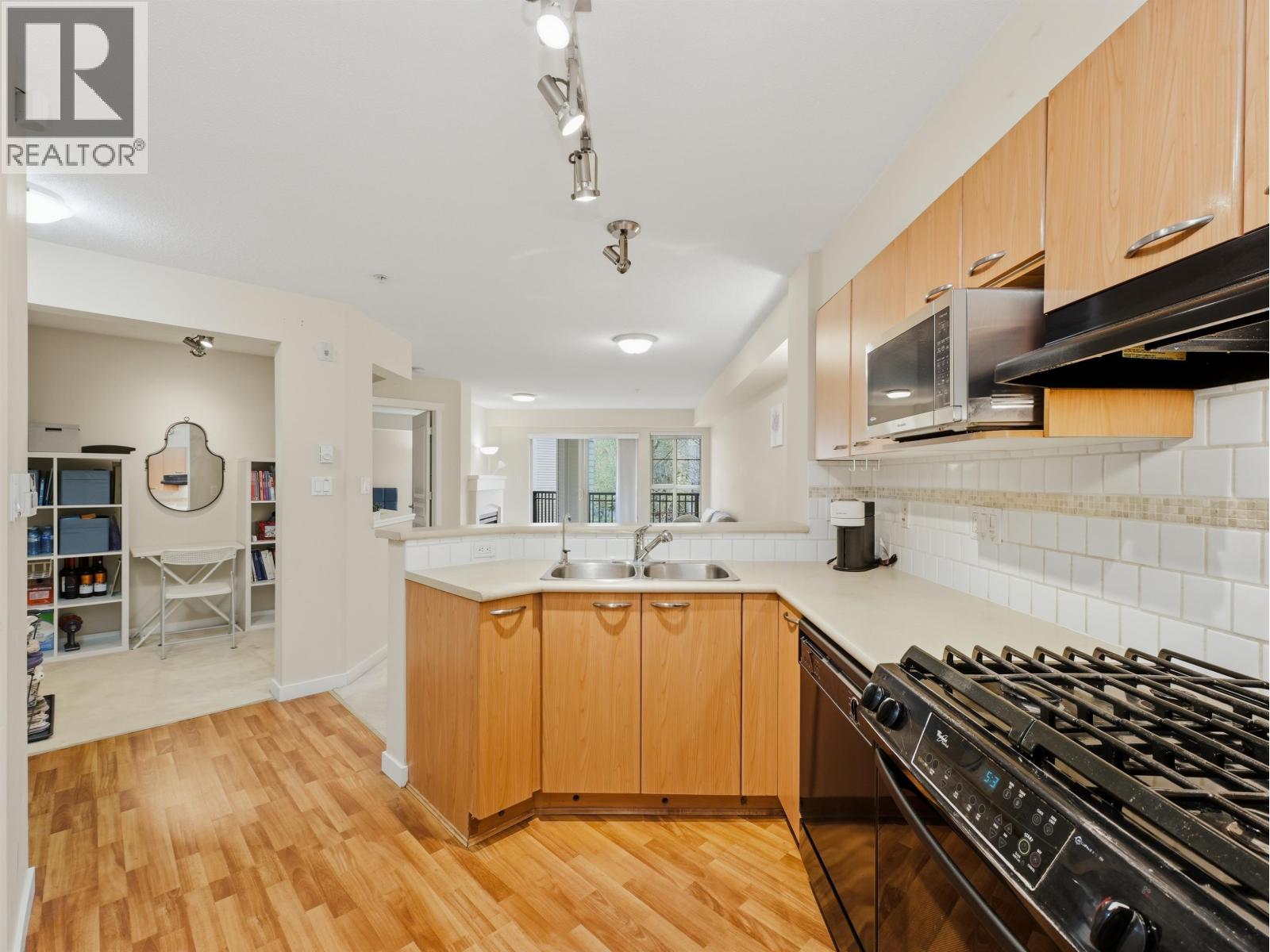 306 2958 Silver Springs Boulevard, Coquitlam, British Columbia  V3E 3R9 - Photo 11 - R3116897