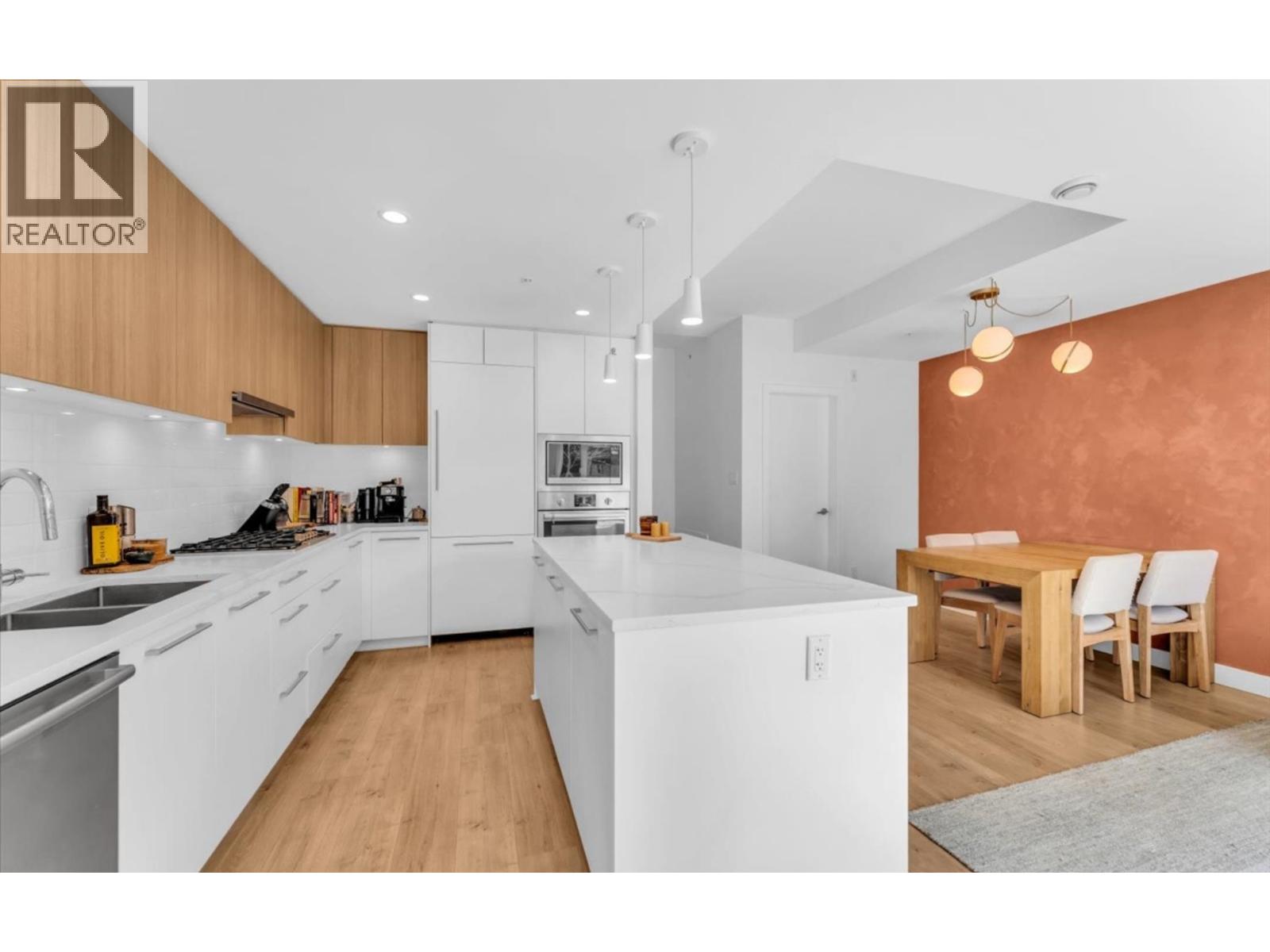 175 2035 Glenaire Drive, North Vancouver, British Columbia  V7P 1Y2 - Photo 4 - R3116912