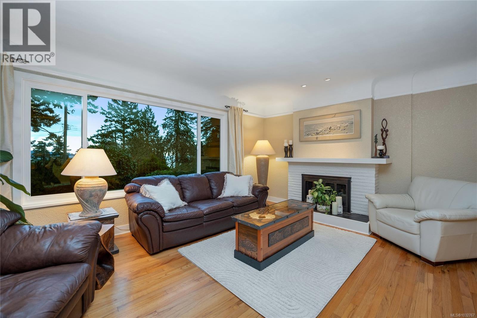 2229 Arbutus Rd, Saanich, British Columbia  V8N 1V2 - Photo 7 - 1032767