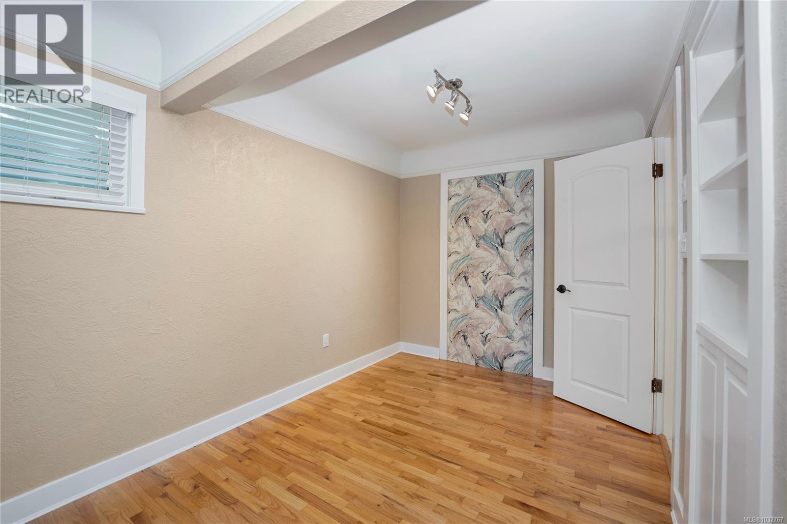 2229 Arbutus Rd, Saanich, British Columbia  V8N 1V2 - Photo 22 - 1032767