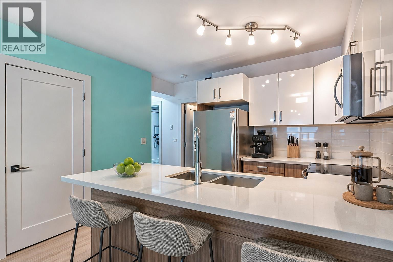 201 3939 Knight Street, Vancouver, British Columbia  V5N 3L8 - Photo 8 - R3116864