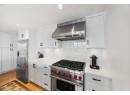 485 Groves Avenue Unit# 301, Kelowna, BC V1Y 0C1