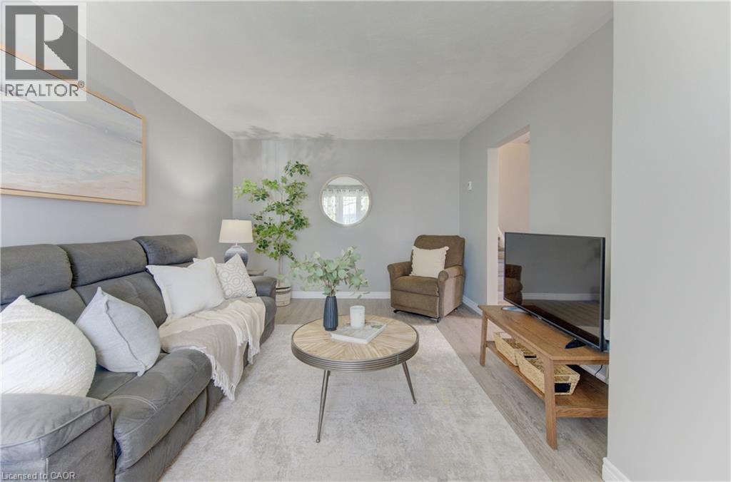 100 Johanna Drive, Cambridge, Ontario  N1S 4A7 - Photo 5 - 40823530