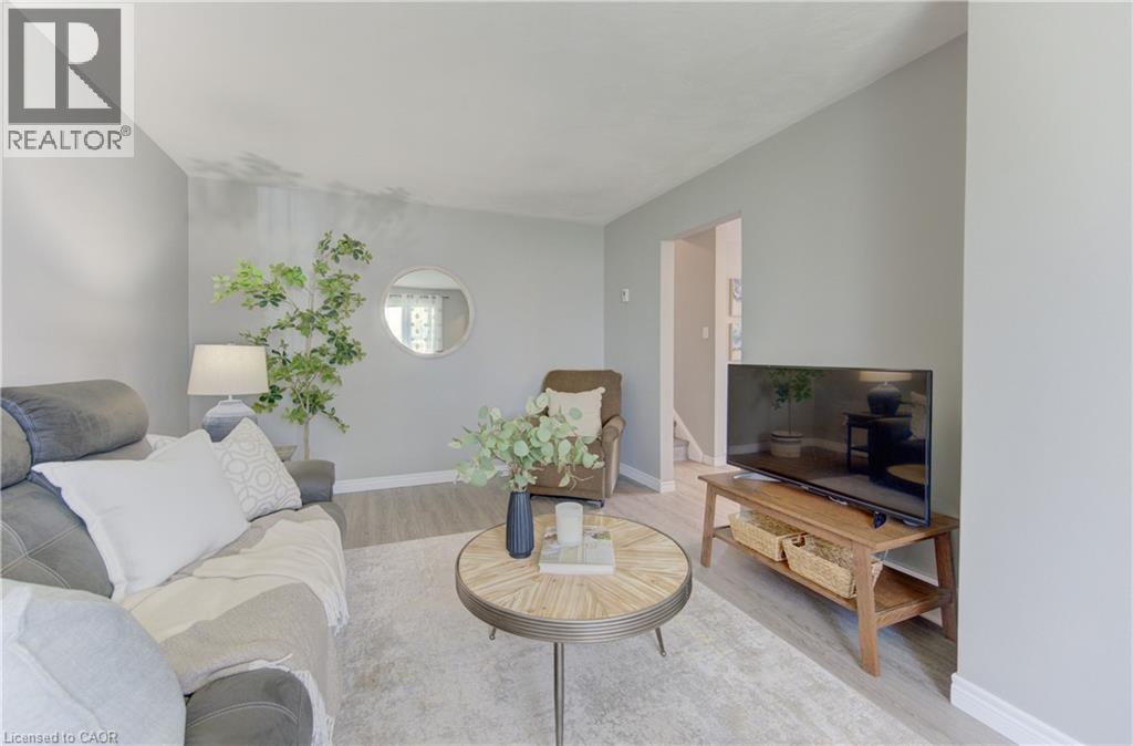 100 Johanna Drive, Cambridge, Ontario  N1S 4A7 - Photo 6 - 40823530